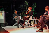 Prof. Dr. Julia von Blumenthal (Mitte) und Franziska Brychcy (rechts im Bild)