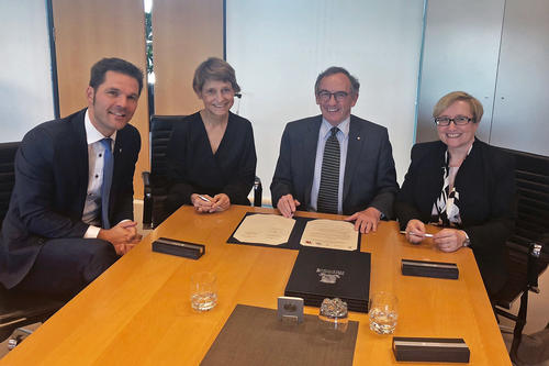 October 2018 (from left): Berlin State Secretary Steffen Krach, Prof. Dr. Angela Ittel (Vice President, TU Berlin), Prof. Jim McCluskey (Deputy Vice-Chancellor, University of Melbourne), Prof. Dr. Verena Blechinger-Talcott (Vice President, FU Berlin)