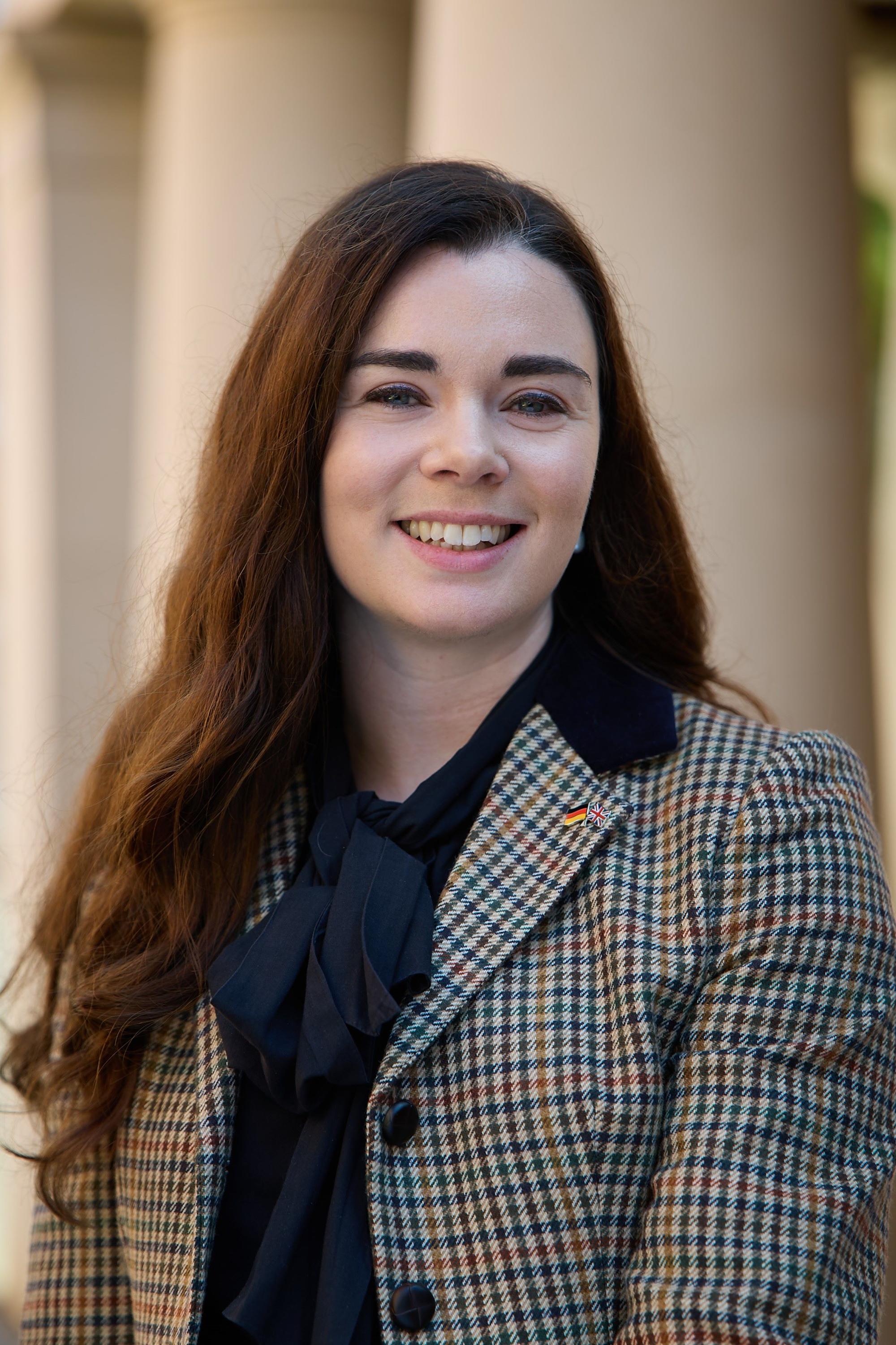 Dr. Aoife Ní Chroidheáin Lau