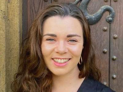 Dr. Aoife Ní Chroidheáin Lau