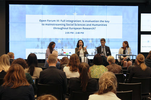 Open Forum III: Full integration: Is evaluation the key to mainstreaming Social Sciences and Humanities throughout European Research