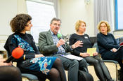 Martina Löw (right) and Thomas Risse (second from left), Professor of Politics at Freie Universität Berlin, acted as moderators in various discussion groups.