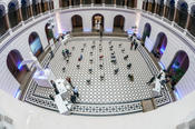 In the atrium of the Technische Universität Berlin, the delegation was given an insight into BUA's focus areas.