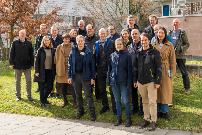 Team des Centers for Chiral Electronics