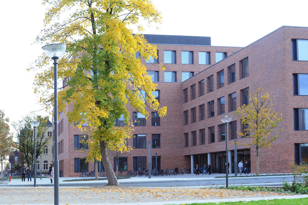 Das CrossOver-Gebäude auf dem Charité Campus Mitte.