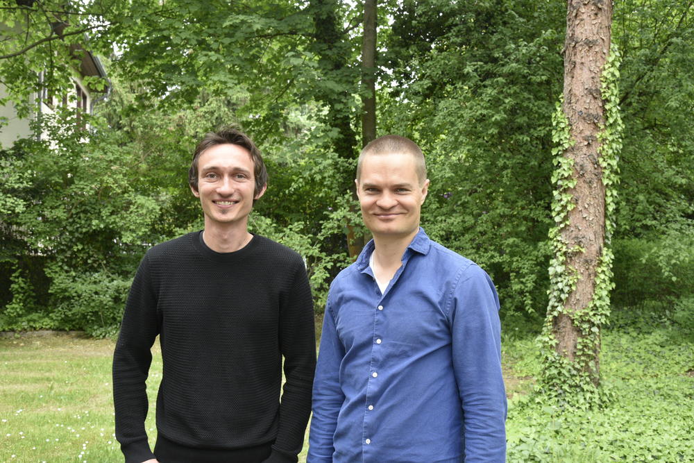 Tassilo Weber und Roope Kärki stellten ihre Ideen für die App „Yolife“ vor.