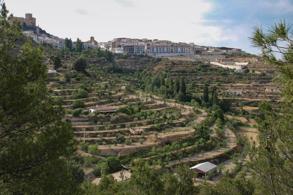Die Bewohner des andalusischen Dorfs Vélez Blanco bewässern die terassenförmigen Landwirtschaftsflächen auch heute noch mit einem Kanalsystem, das vor mehr als 1000 Jahren angelegt wurde.