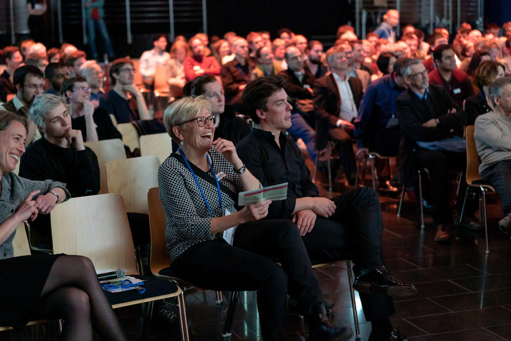 The audience had a good time watching the science slam presenters and listening to a percussion interlude.  