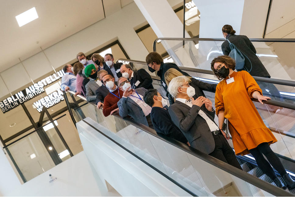 International visit to the Berlin University Alliance: Under the motto "Germany Today," a delegation of U.S. and Canadian universities also learned about the excellence alliance.