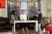 Augustina Koduah (Universität Ghana), Dr. Hanna-Tina Fischer (Charité) und Moderator David Renke (Redaktionsleiter Africa.Table)