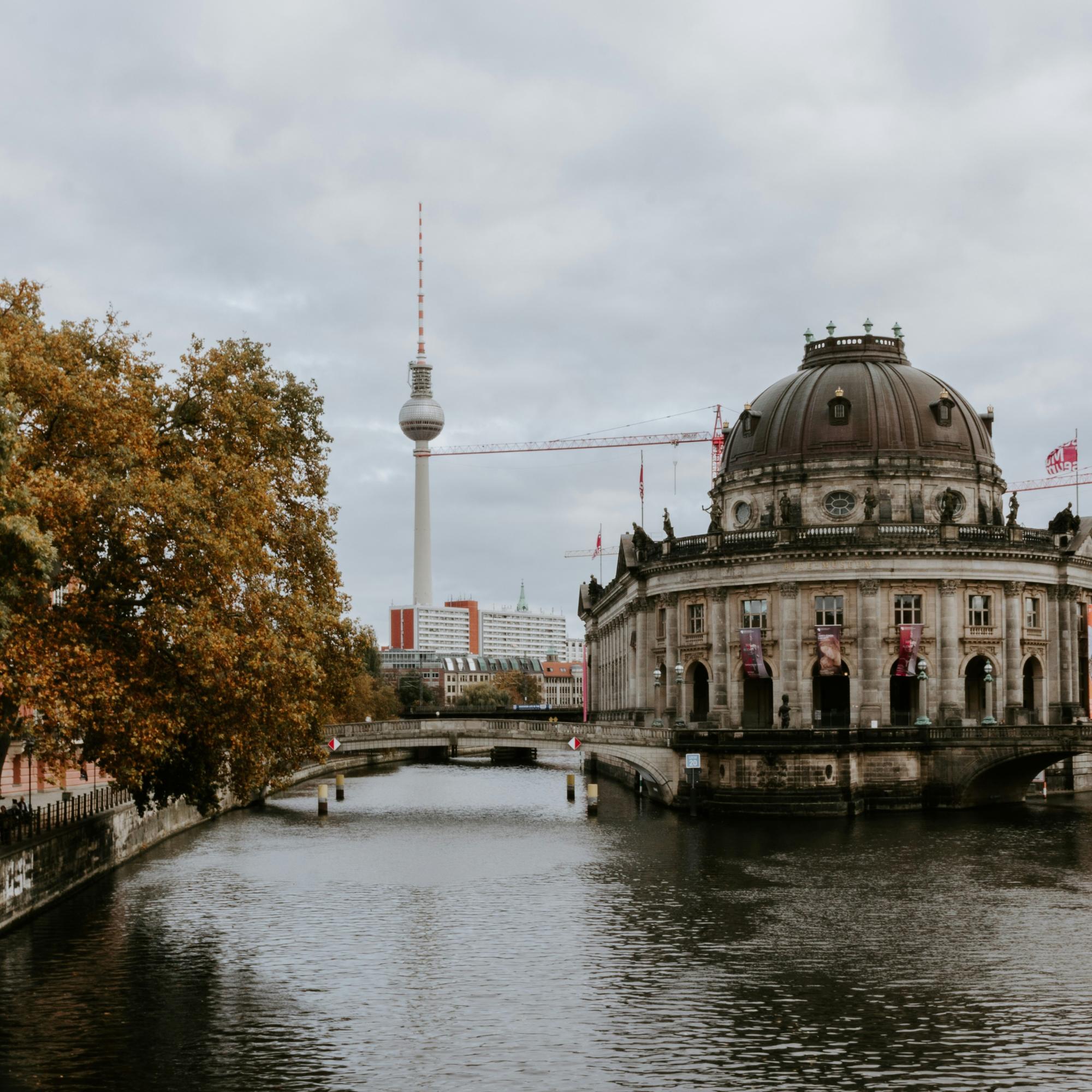 Die Spree in der Mitte Berlins