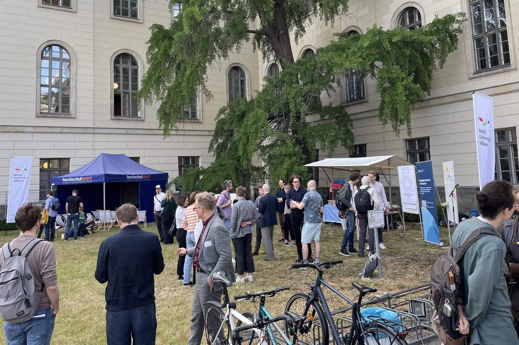 LNDW im Ehrenhof der HU Berlin / Credit: Berlin University Alliance